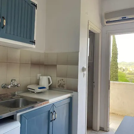 Navy By Likeyourhome With Mountain View Balcony, Near 1 Km, Self Check-in * Vátos