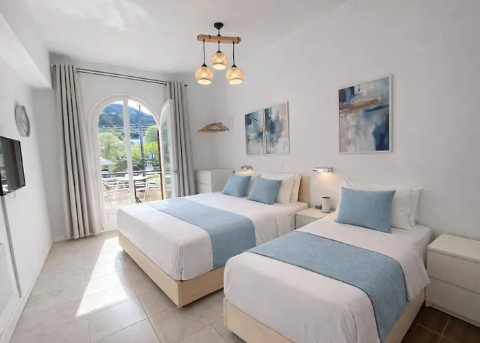 Navy By Likeyourhome With Mountain View Balcony, Near 1 Km, Self Check-in Διαμέρισμα Βάτος